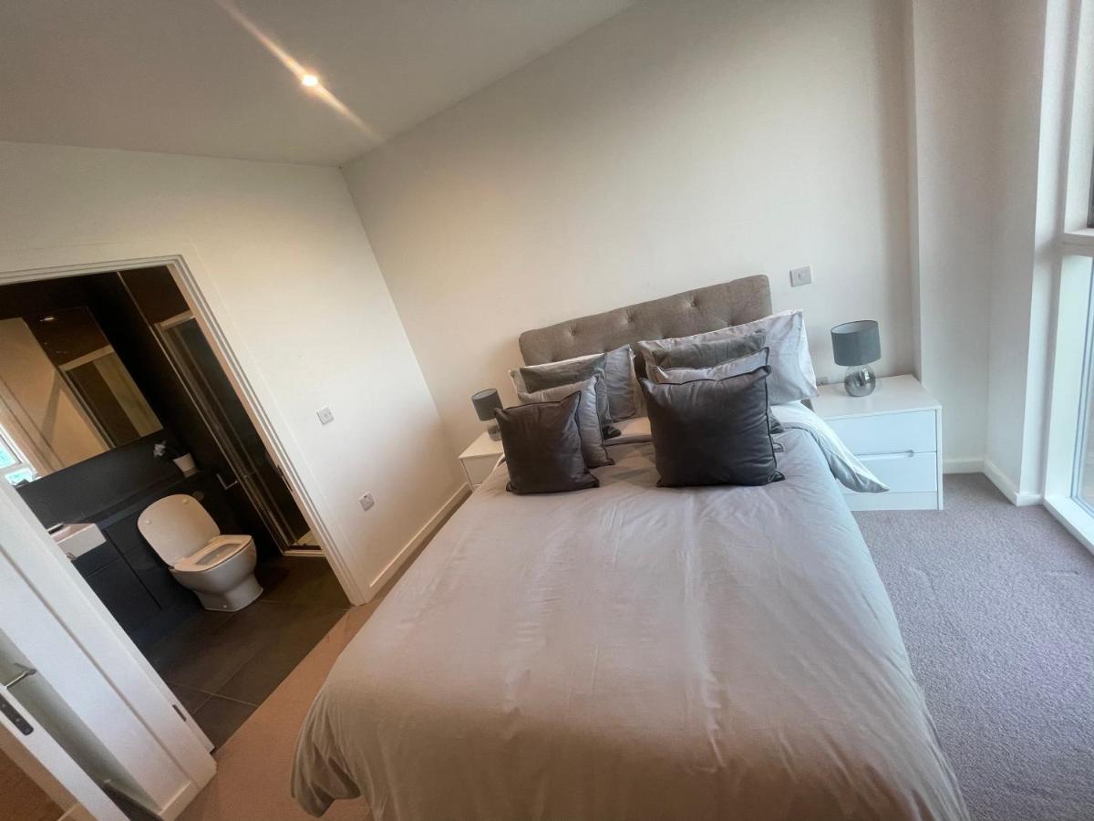 Immaculate 2Bed Apartment In London- City Views Exteriér fotografie